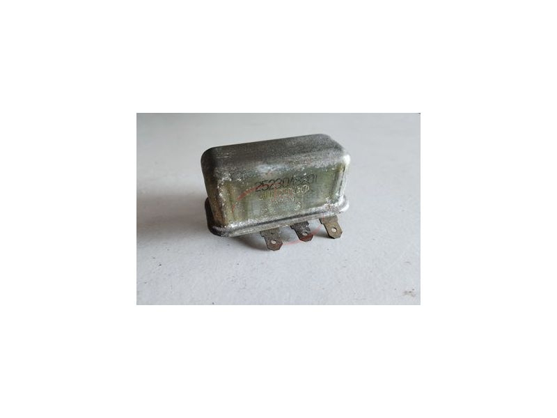 Nissan Bluebird / Nissan 100A - Relé de starter (JIDECO)