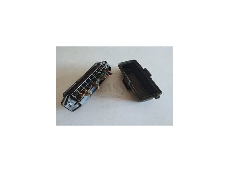 Fiat 126 / Fiat 127 / Fiat 850 Spider - Caixa de fusíveis (8) (FEMSA)
