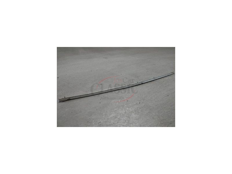 Toyota Corolla II KE20 - Friso do topo capot (1ª Fase)