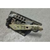 Peugeot 205 / Peugeot 309 - Manipulo de abertura porta traseira esquerda exterior