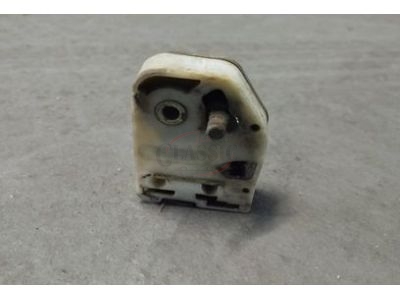 Renault 9 / Renault 11 / Renault 18 / Renault Trafic I - Batente de fechadura porta esquerda