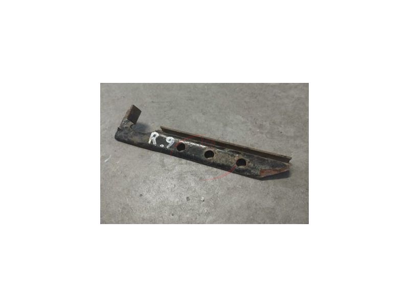 Renault 9 / Renault 11 - Suporte de fixação bateria (Inferior)