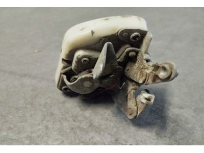 Toyota Corolla II KE20 - Mecanismo de fechadura porta traseira direita