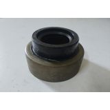 Nissan 1200 B110 - Retentor da saída da caixa velocidades