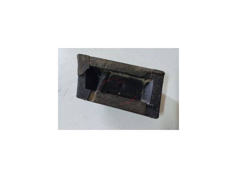 VW Golf II GTI - Friso embelezador do guarda lamas frente direito