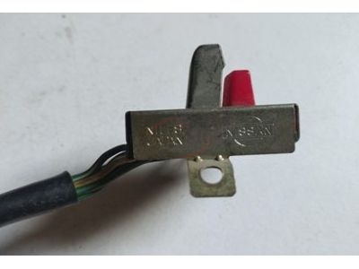 Nissan - Interruptor de emergência (NILES 16006)