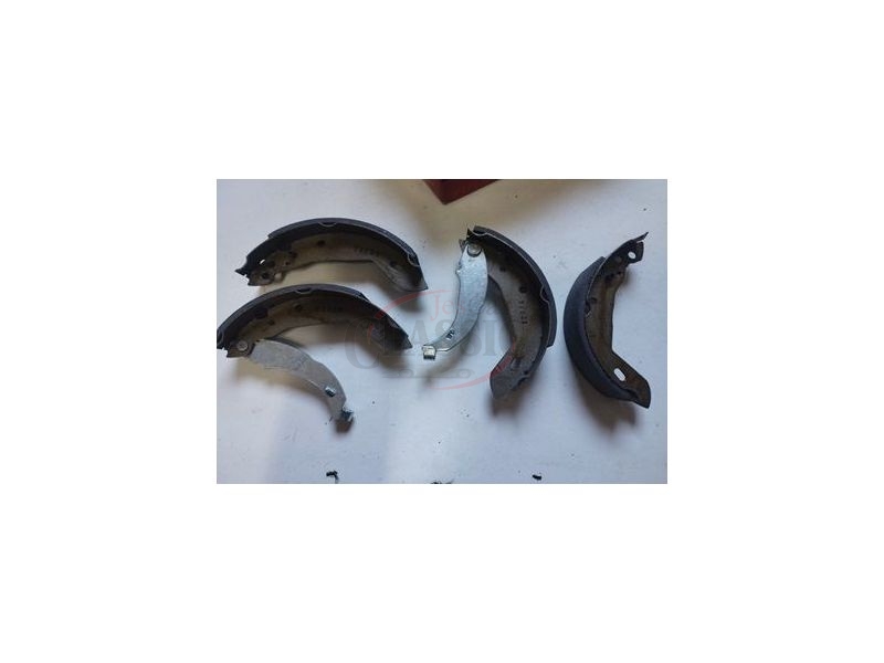 Peugeot 104 Coupe / Peugeot 205 CTI - Jogo de maxilas travão tras (180x40mm)