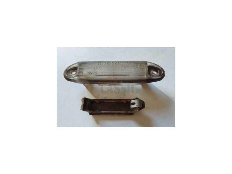 Mercedes-Benz W123 - Farolim de iluminação matricula (HELLA)