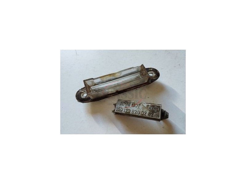 Mercedes-Benz W123 - Farolim de iluminação matricula (HELLA)