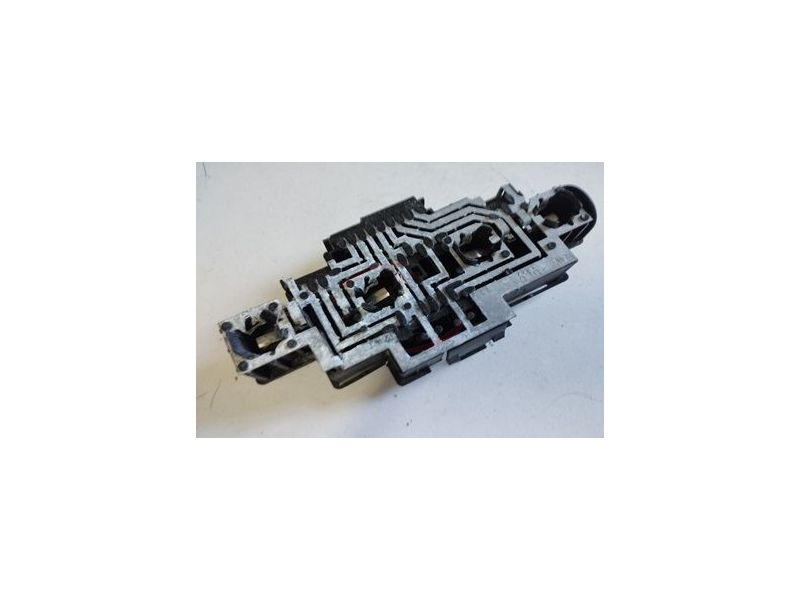 VW Polo II G40 - Suporte de lâmpadas farolim tras (ULO-GEMO)