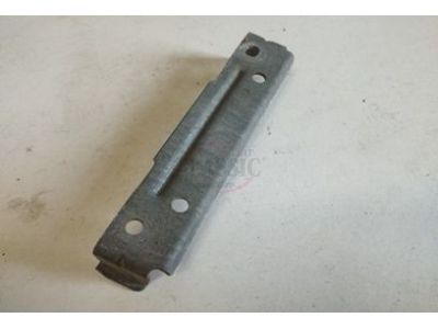 Peugeot 405 I - Suporte de fixação farolins traseiros
