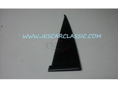 Opel Corsa B - Acabamento da porta traseira esquerda