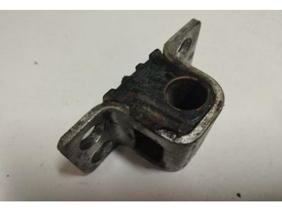 Mercedes-Benz W123 - Guia de batente fechadura porta direita
