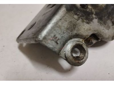 Mercedes-Benz W115 /8 - Mecanismo de fechadura porta frente esquerda (BOMORO)