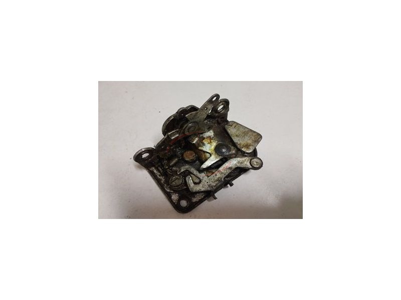 Mercedes-Benz W115 /8 - Mecanismo de fechadura porta frente esquerda (BOMORO)