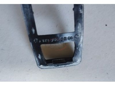 Mercedes-Benz W123 - Borracha do manipulo abertura porta exterior tras