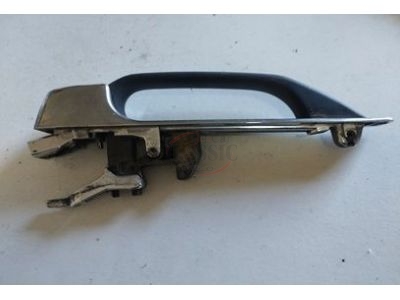 Mercedes-Benz W123 - Manipulo de abertura porta exterior frente direita