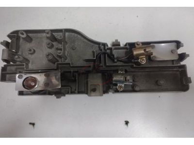 Nissan Bluebird T72 - Suporte de lâmpadas farolim tras direito (KOITO)