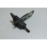 Opel Corsa A - Interruptor de contacto da mala