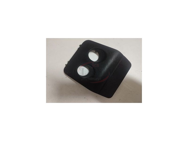 Peugeot 106 II - Moldura central para interruptores