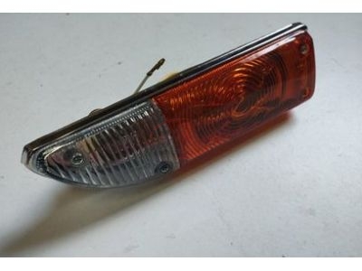 Toyota Corolla II KE20 - Farolim frente direito