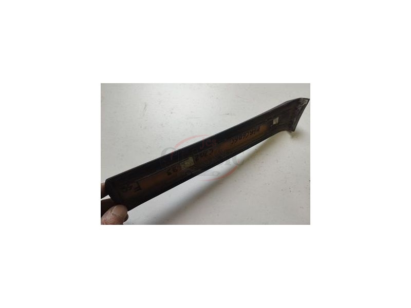 Mercedes-Benz Class C W202 - Friso embelezador da frente esquerdo (CLASSIC)