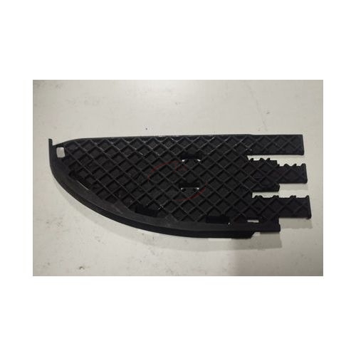 Mercedes-Benz Class C W202 - Grelha para-choques frente direita (SPORT)
