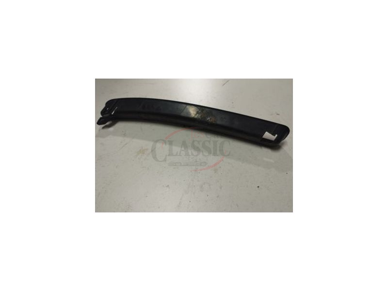 VW Polo III - Grelha de para-choques frente esquerda (superior)