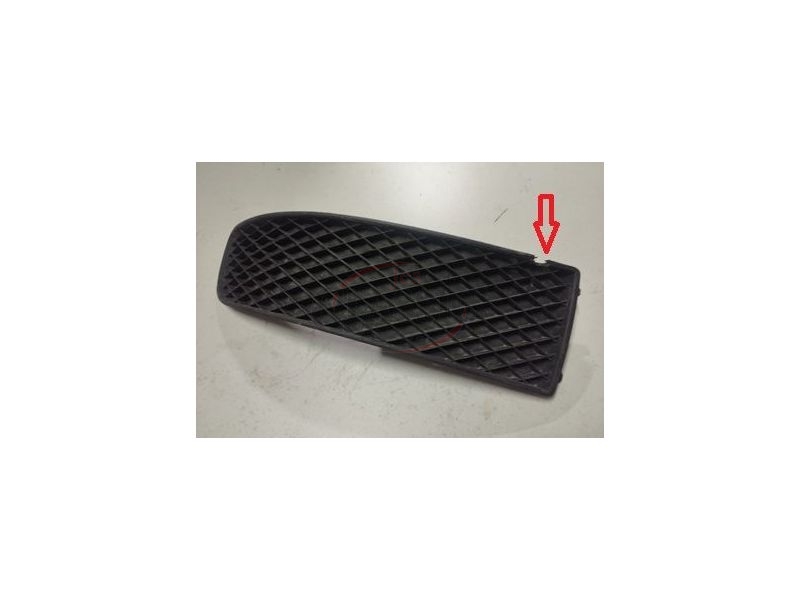 VW Polo III 6N2 - grelha de para-choques frente direita