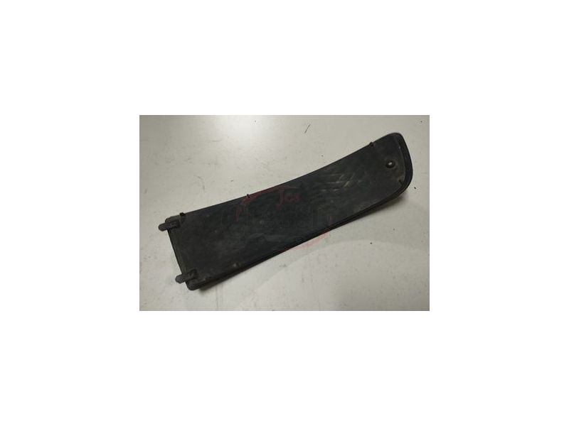 VW Polo III 6N2 - grelha de para-choques frente direita