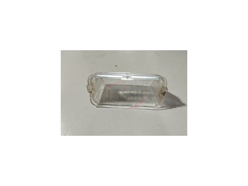 Peugeot 306 / Peugeot 406 - Vidro de farolim iluminação matricula (SOCOP)
