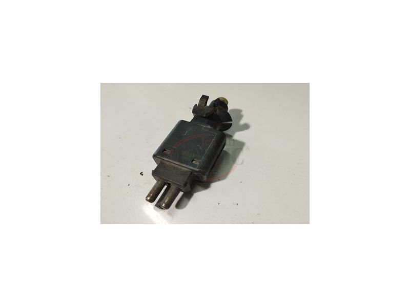 Mercedes-Benz W201 190 - Interruptor luz stop