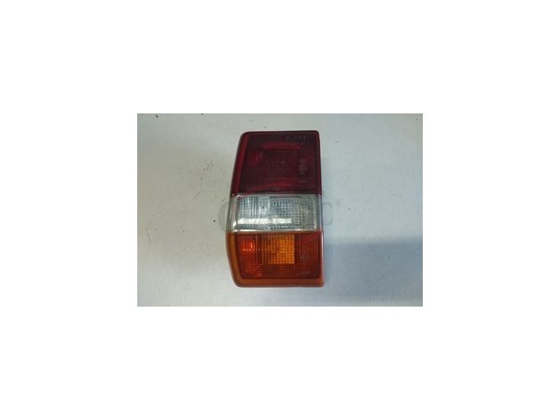 Ford Fiesta MkII - Farolim traseiro esquerdo (FIFFT)