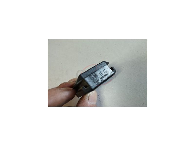 Opel Corsa A - Guia do suporte de fixação do para-choques