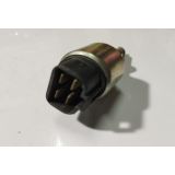 Mitsubishi Pajero - Interruptor de luz stop