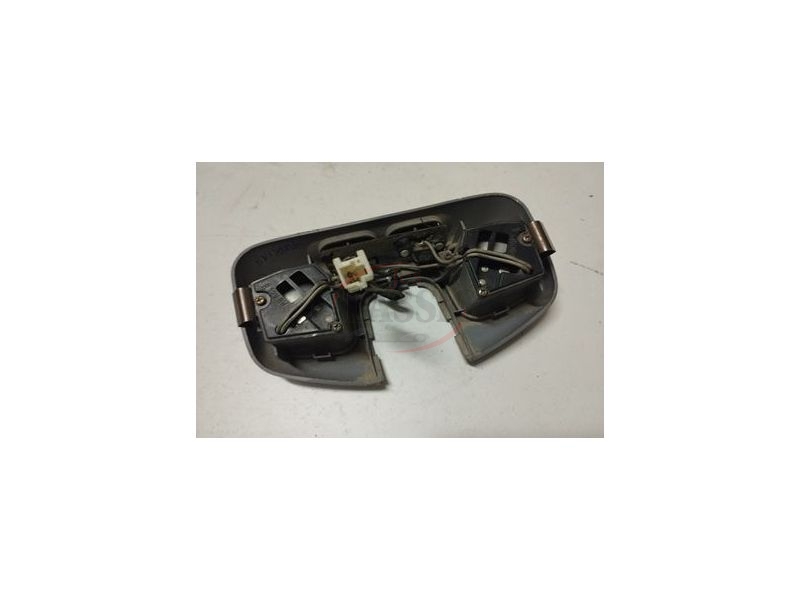 Nissan D22 - Plafonnier