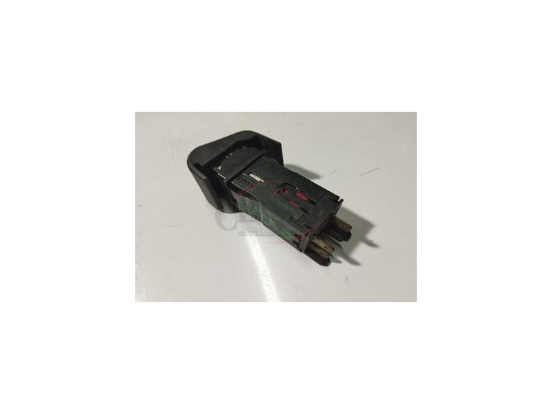 Citroen ZX / Peugeot 306 - Interruptor de desembaciador (DAV)