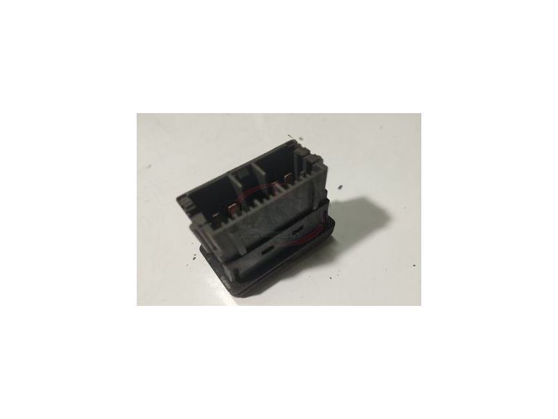 Peugeot 309 II - Interruptor de emergência (4 Piscas)