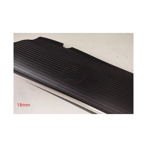 VW Carocha - Estribo esquerdo (Posa pés) com friso (18mm)