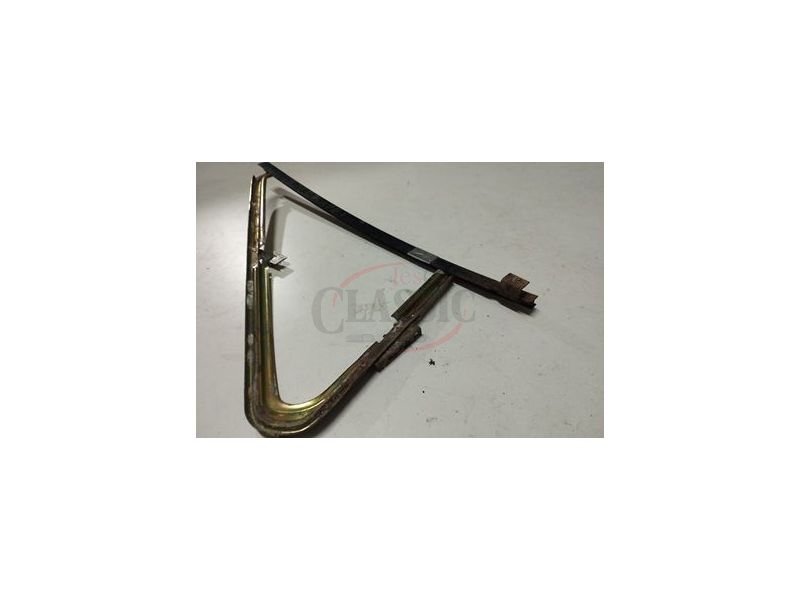 VW Golf I - Aro do vidro ventilador porta frente direita