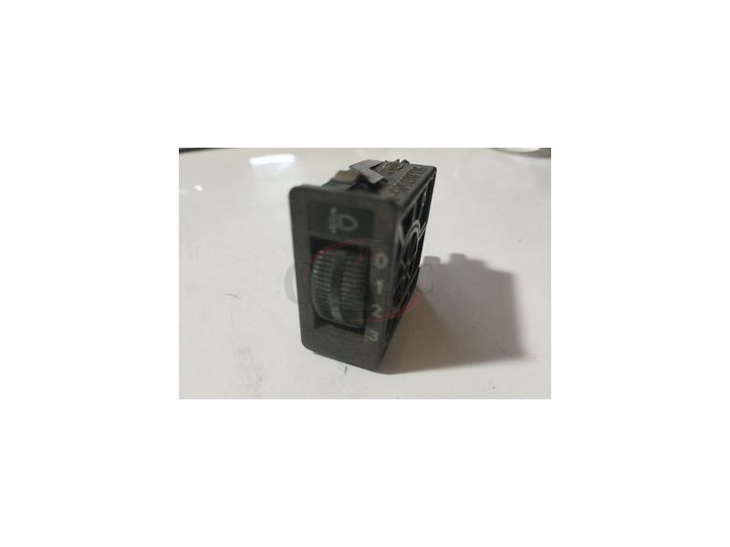 Mercedes-Benz W201 190 / Mercedes-Benz W124 - Interruptor de regulação altura luzes (HELLA - MERCEDES)