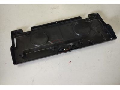 Mercedes-Benz W124 - Suporte de fixação da forra da tampa porta luvas