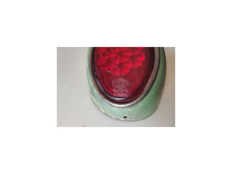 VW Carocha 55-61- Farolim traseiro direito (HELLA)