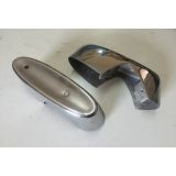 Ford Taunus 17M P5 / Ford Taunus 20M P5 - Jogo (2) Escudetes de para-choques tras