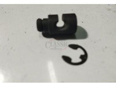 Renault 9 / Renault 11 / Renault Super 5 - Casquilho + freio fixação do cabo acelerador SOLEX (32 BIS)