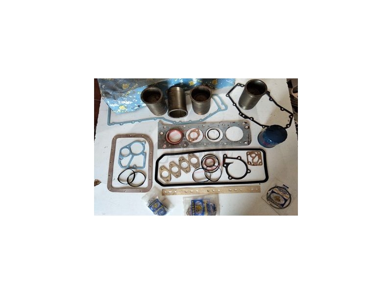 Peugeot 204 - Jogo (4) Camisas + pistão de motor (Ø75) (Mot. 1L1 XK - Bloco 2 peças)