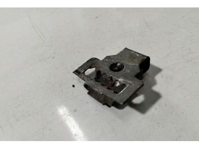 Peugeot 205 / Peugeot 309 - Mola de fixação do cabo de abertura do capot