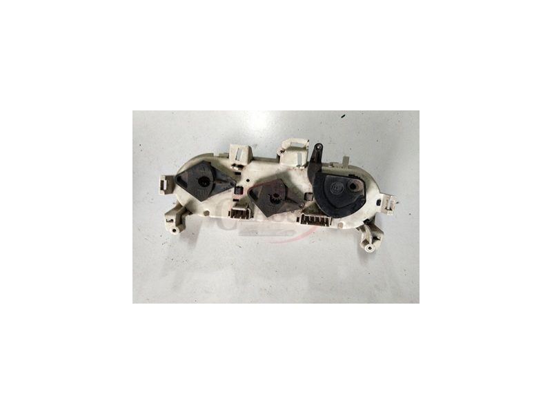 Peugeot 309 I - Painel de comandos ventilação