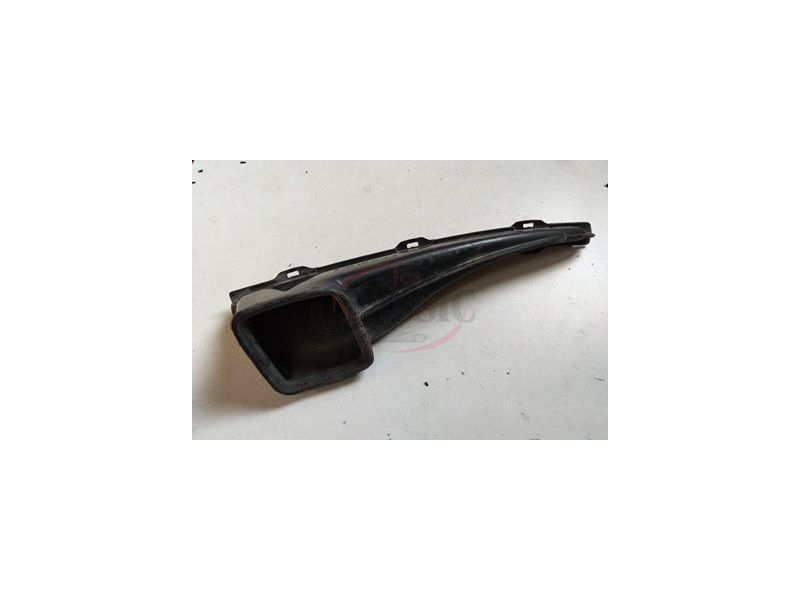Mercedes-Benz W123 - Conduta de saída do ar ventilação do habitáculo (tablier)