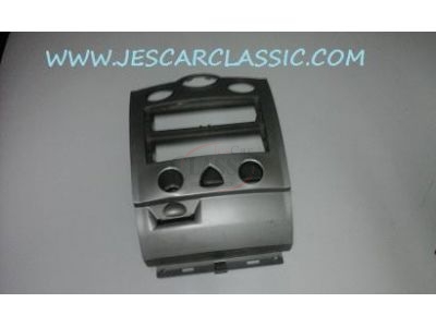 Renault Megane II - Moldura central de tablier